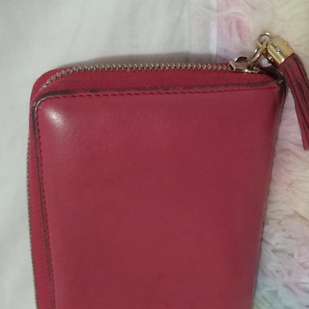 Gucci Soho Magenta Large pebble calf skin zip around Wallet With COA - Picture 8 of 16